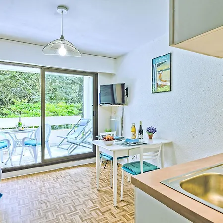 La Pomme De Pin By Interhome *