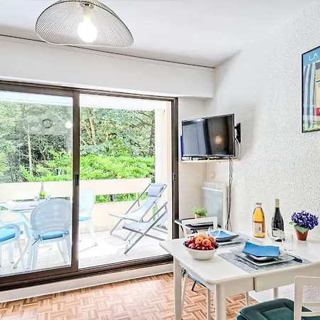 Apartamento La Pomme De Pin By Interhome